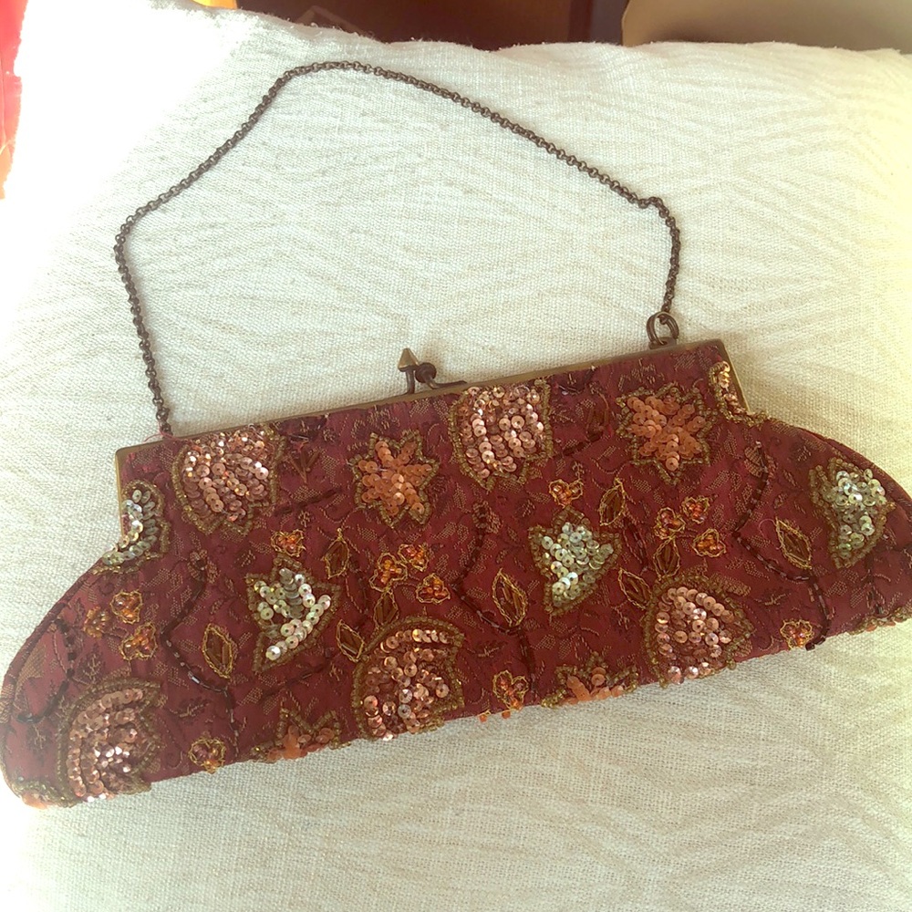 Sequinced Clutch